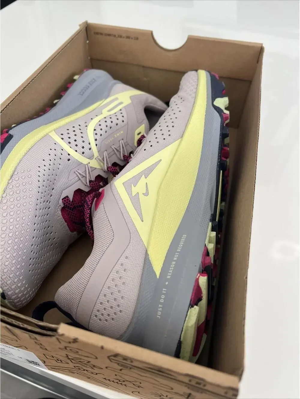 $150 Nike React Pegasus Trail 4 Running Shoes Unisex Adults DJ6159-002 Size 9 - Picture 9 of 9